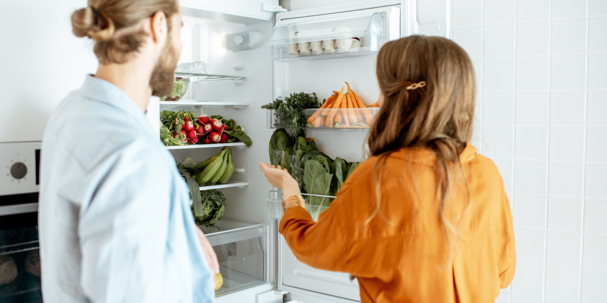 Your Family Will Be Thankful For Getting This Integrated Larder Fridge