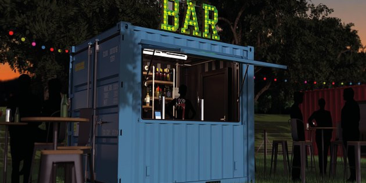 20 Trailblazers Leading The Way In 8ft Shipping Containers