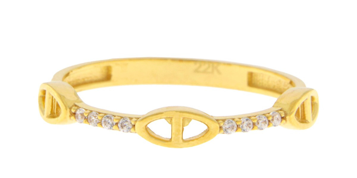 The Warm Glow of Forever: Choosing the Perfect 22ct Yellow Gold Wedding Band