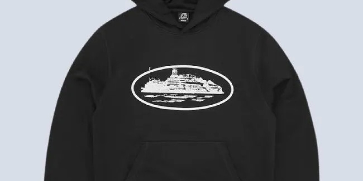 Corteiz Hoodie – The Streetwear Icon Redefining Urban Fashion