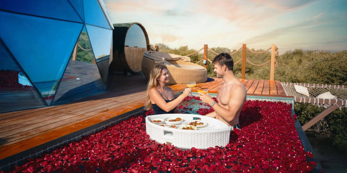 "Experience LuxeGlamp – A New Era of Luxury Stay in Dubai <br>"