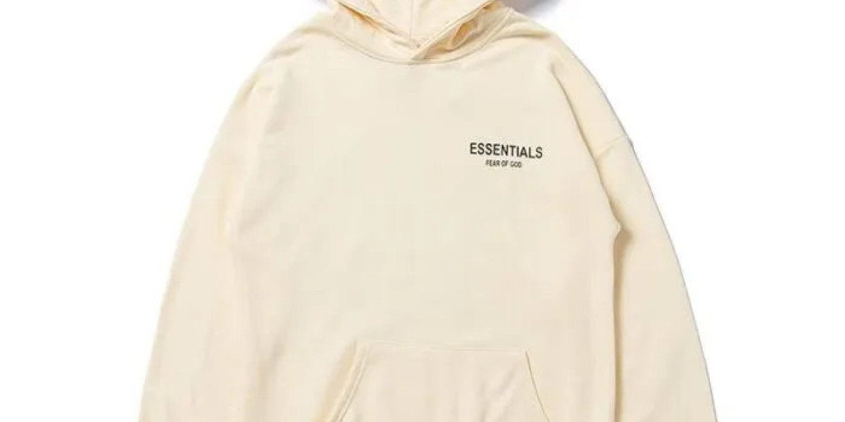 Essentials – The Streetwear Revolution That Redefined Minimalism